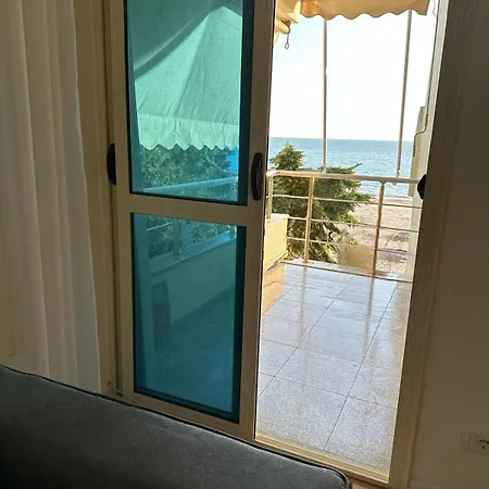 Captain's Seaview